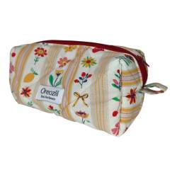 Χειροποίητο Boxy Travel Pouch Spring Meadow καπιτονέ νεσεσέρ Oreozili