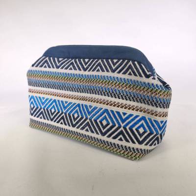 Χειροποίητη τσάντα clutch – Indigo Geometry